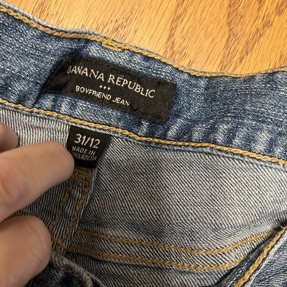 Women’s Banana Republic straight jeans.   Size 32. - Picture 3 of 8